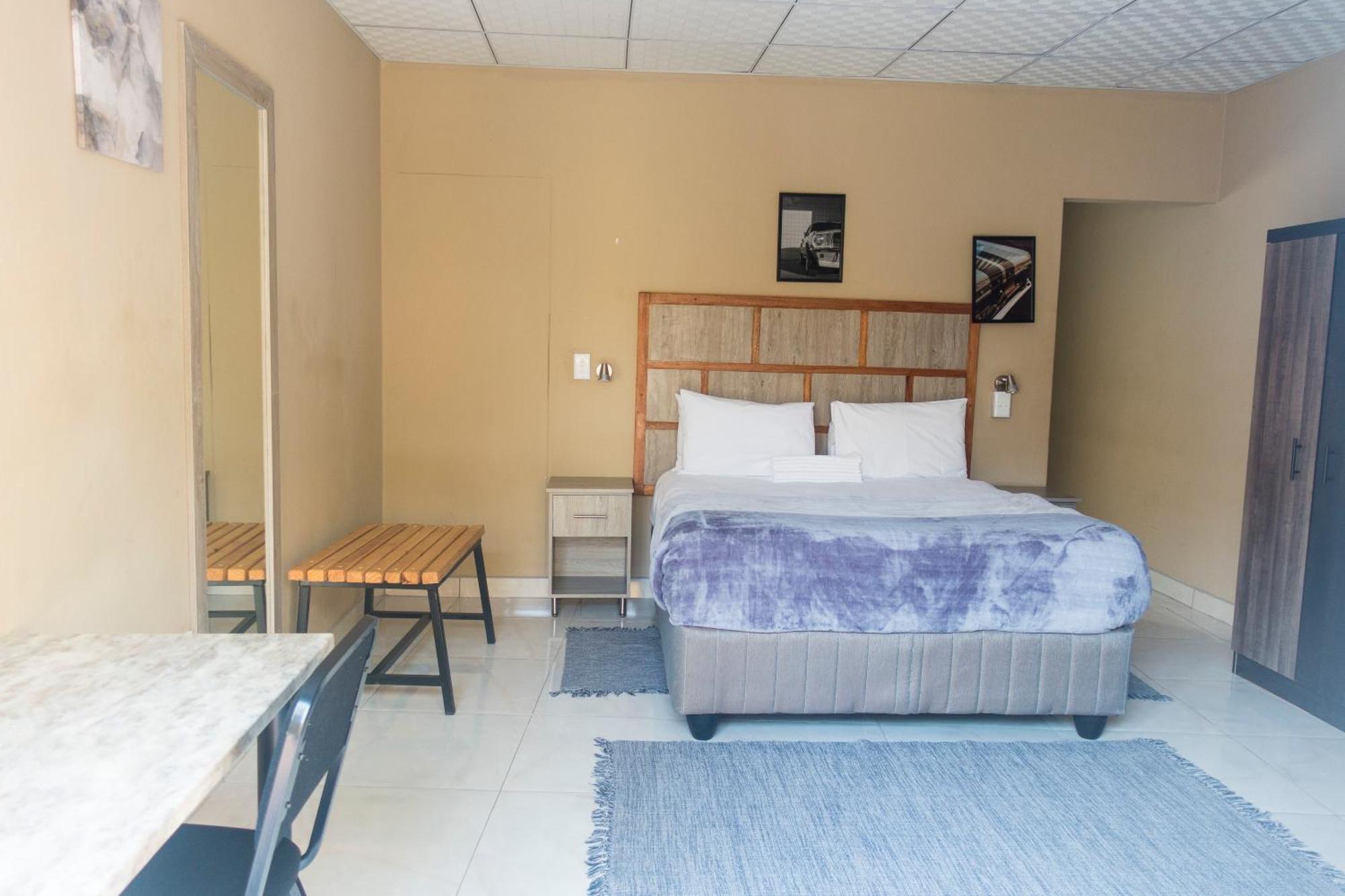 Ondangwa Rest Camp Exterior foto
